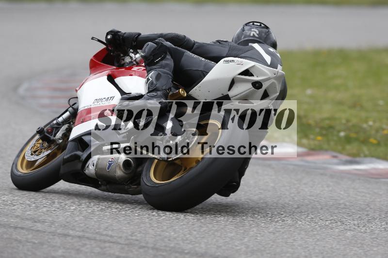 /Archiv-2025/08 20.04.2025 Speer Racing ADR/Gruppe gruen/247